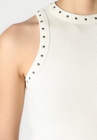 ONLY ONLJEAN STUD TANK  - Top - cloud dancer