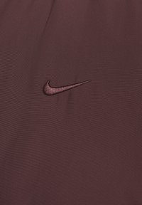 Unausgewählt, burgundy crush burgundy crush