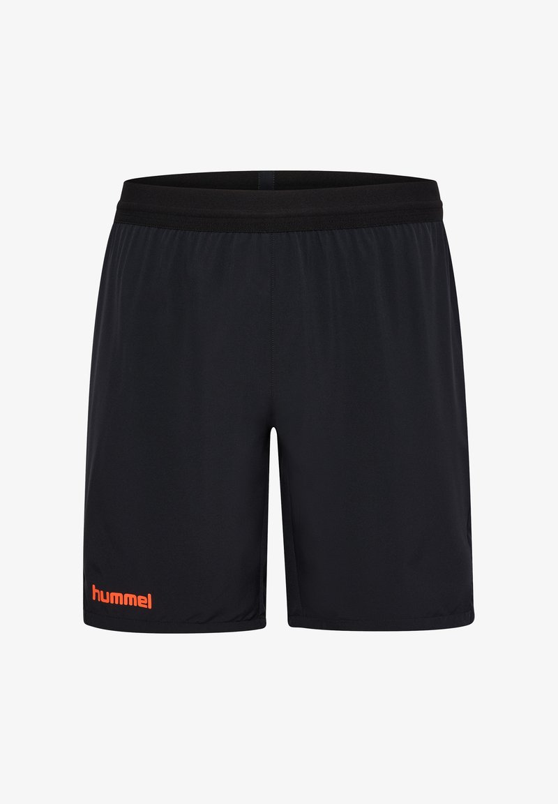 Svarta sportshorts med elastisk midja och orange "hummel"-logotyp på vänster ben mot vit bakgrund.