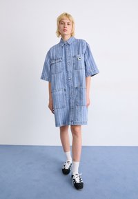 Carhartt WIP - RYLAN DRESS - Denimkjoler - blue stone bleached Miniaturebillede 1