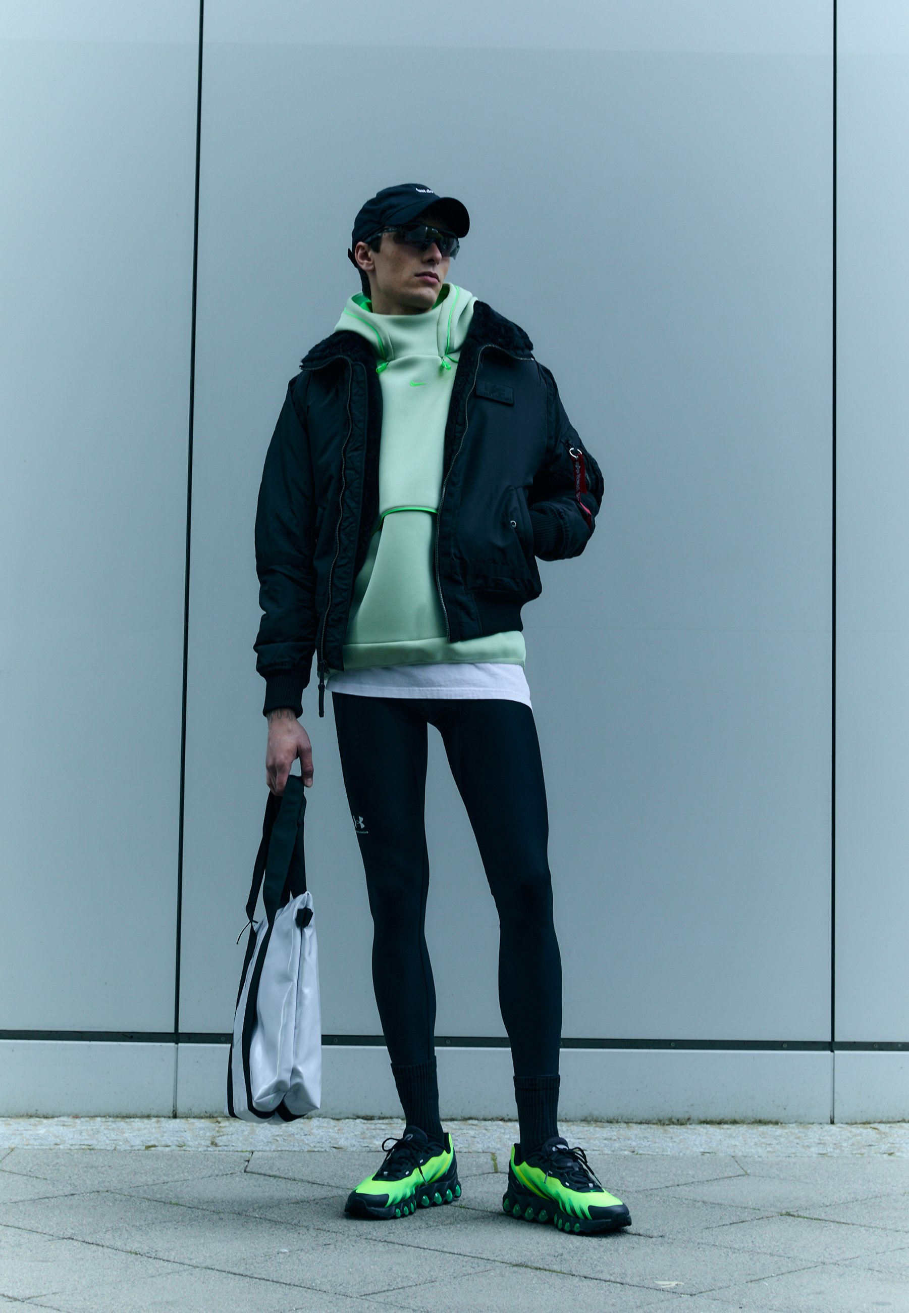 靴 NIKE AIR MAX DN8 AMD NIKE AIR MAX DN8 AMD BLACK/BLACK-GREEN STRIKE-VOLT（ナイキ エア