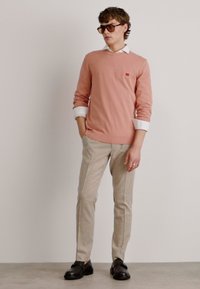 HUGO SAN CASSIUS - Pulover - light pastel red