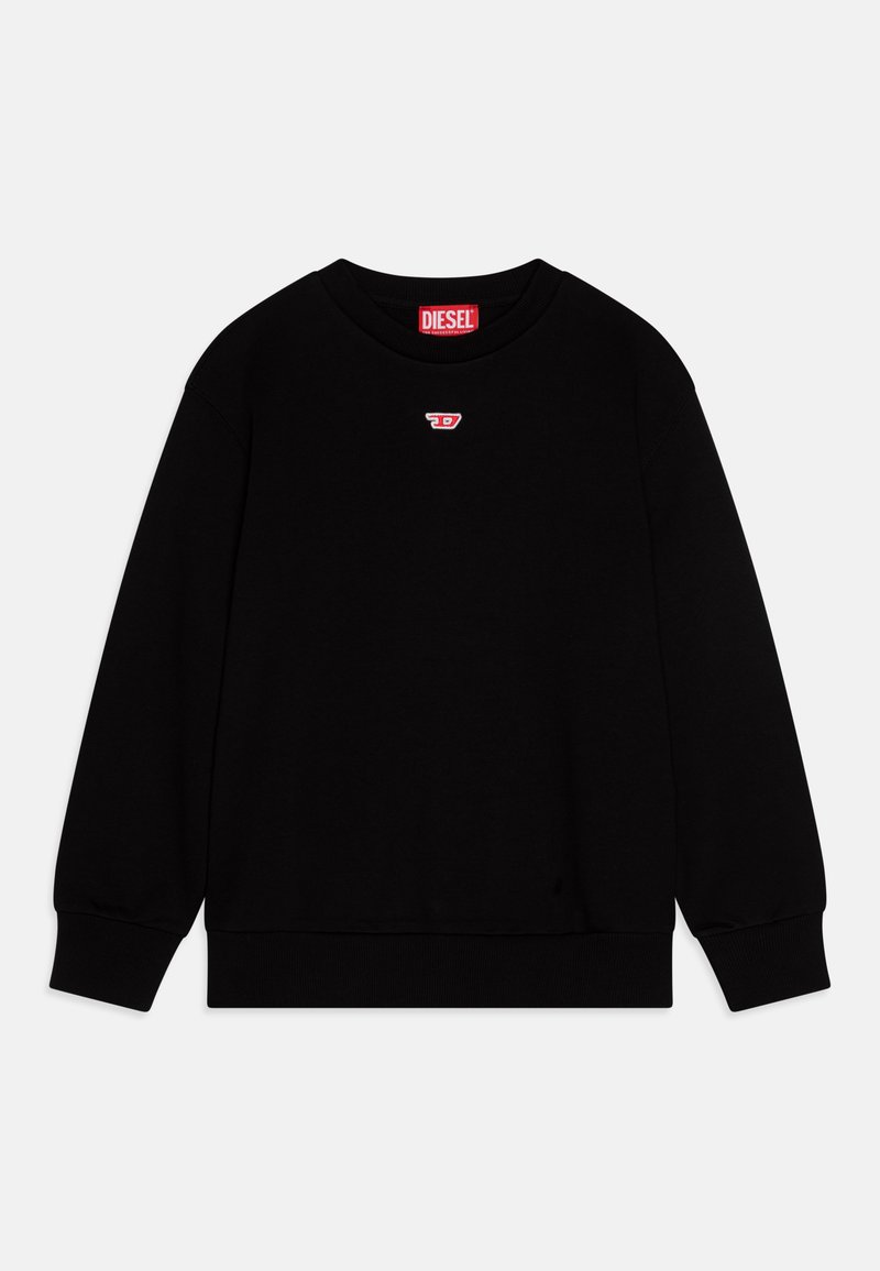 Fekete pulóver, pamut keverékből készült, kerek nyakkivágással, elasztikus mandzsettákkal és egy kis piros logóval hímezve a mellrészen.