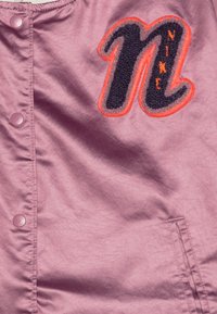 Nike Sportswear VARSITY STAR - Bomber-jakk - plum dust/light bone