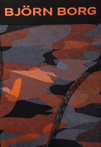 Thumbnail Image 7