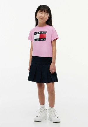 Tommy Hilfiger, HERITAGE FLAG T-SHIRT SS - T-shirt imprimé - pink daisy