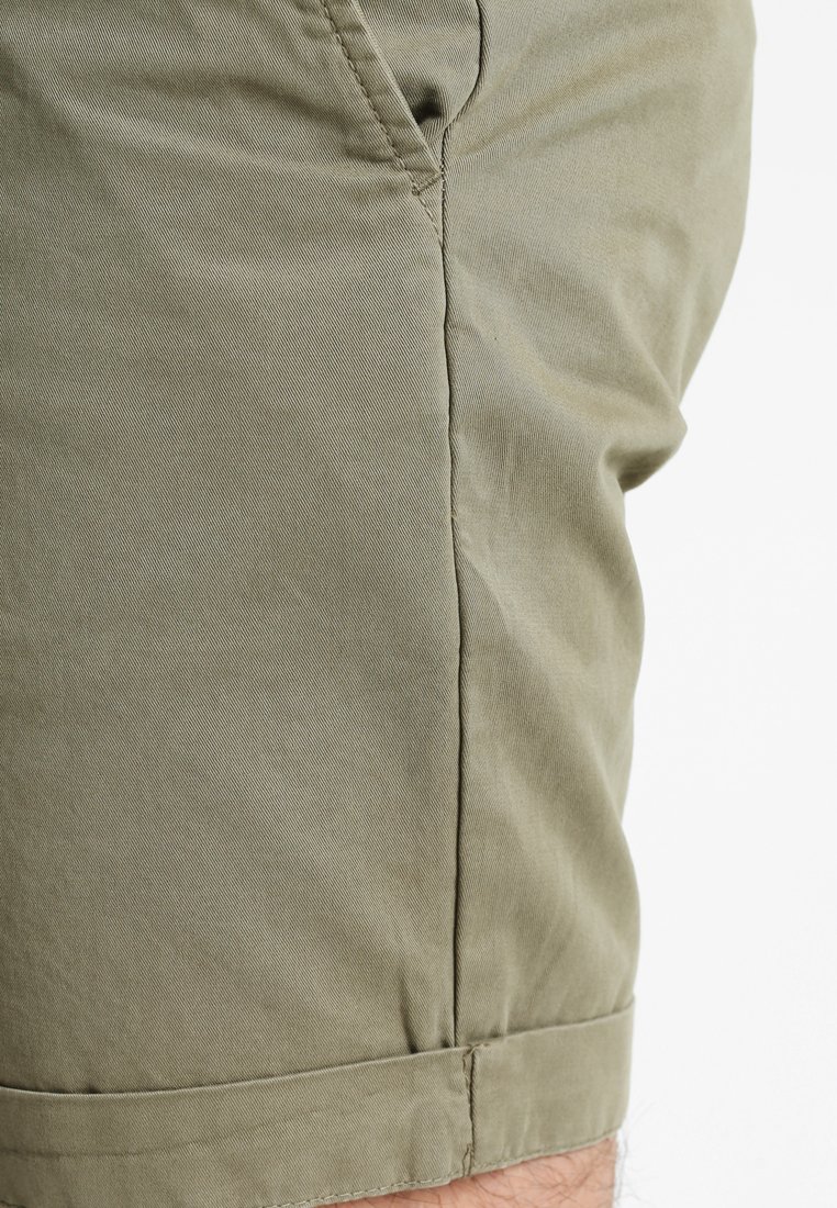 Herren Chino Shorts | Pier One Shorts olive/oliv - SP27829 Herren Chino Shorts | Pier One Shorts olive/oliv - SP27829