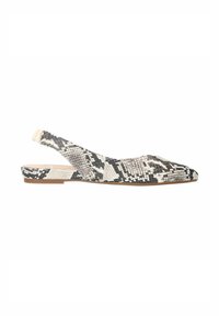 Slingback flat schoen met een puntige neus, gemaakt van materiaal met een slangenhuidpatroon in zwart en wit met een subtiele textuurafwerking.
