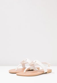 New Look Wide Fit Varvassandaalit - white