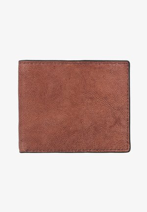 Cartera de cuero marrón con textura y superficie granulada, borde negro cosido y forma rectangular. Sin hardware o acentos visibles.