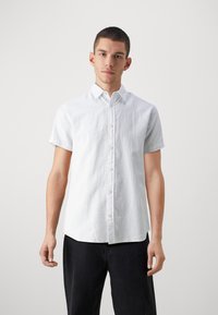 Jack & Jones - JJESUMMER LINEN MIX SHIRT - Skjorta - white Miniatyrbild 1