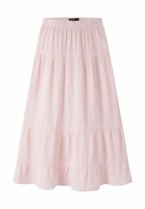 Jupe midi rose clair à volants avec une taille élastique et un tissu texturé subtil, étiquetée "LMTD" à l'intérieur de la ceinture.