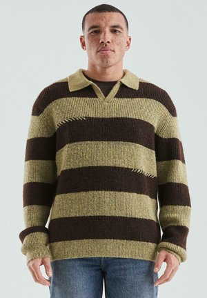 - Sweter