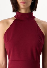 WAL G TALL HALTER NECK MAXI DRESS - Kokteilinė suknelė / vakarėlių suknelė - berry wine
