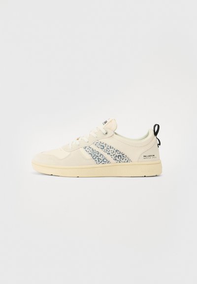 PALLACUP FLAME LTH - Baskets basses - cream/snow leopard