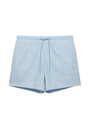Pánske plavkové šortky svetlomodrej a bielej pruhovanej farby s elastickým pásom a prednou sťahovacou šnúrkou, uložené na bielom pozadí.