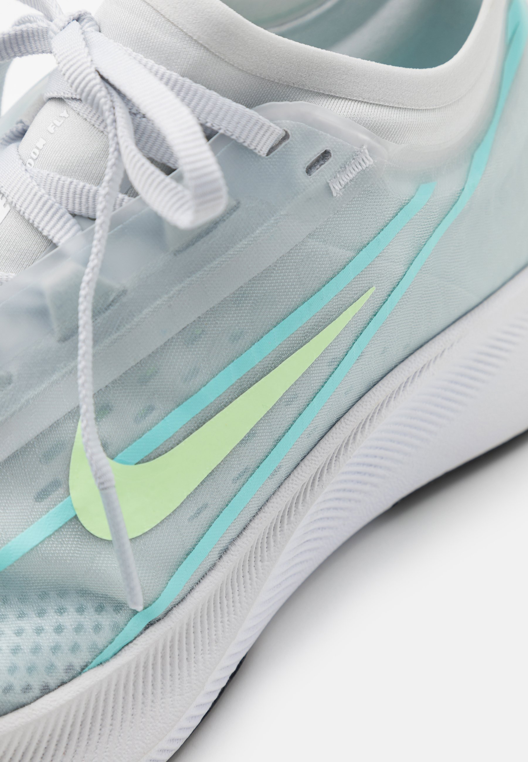 للأسف تضيء الشحن nike zoom fly zalando 