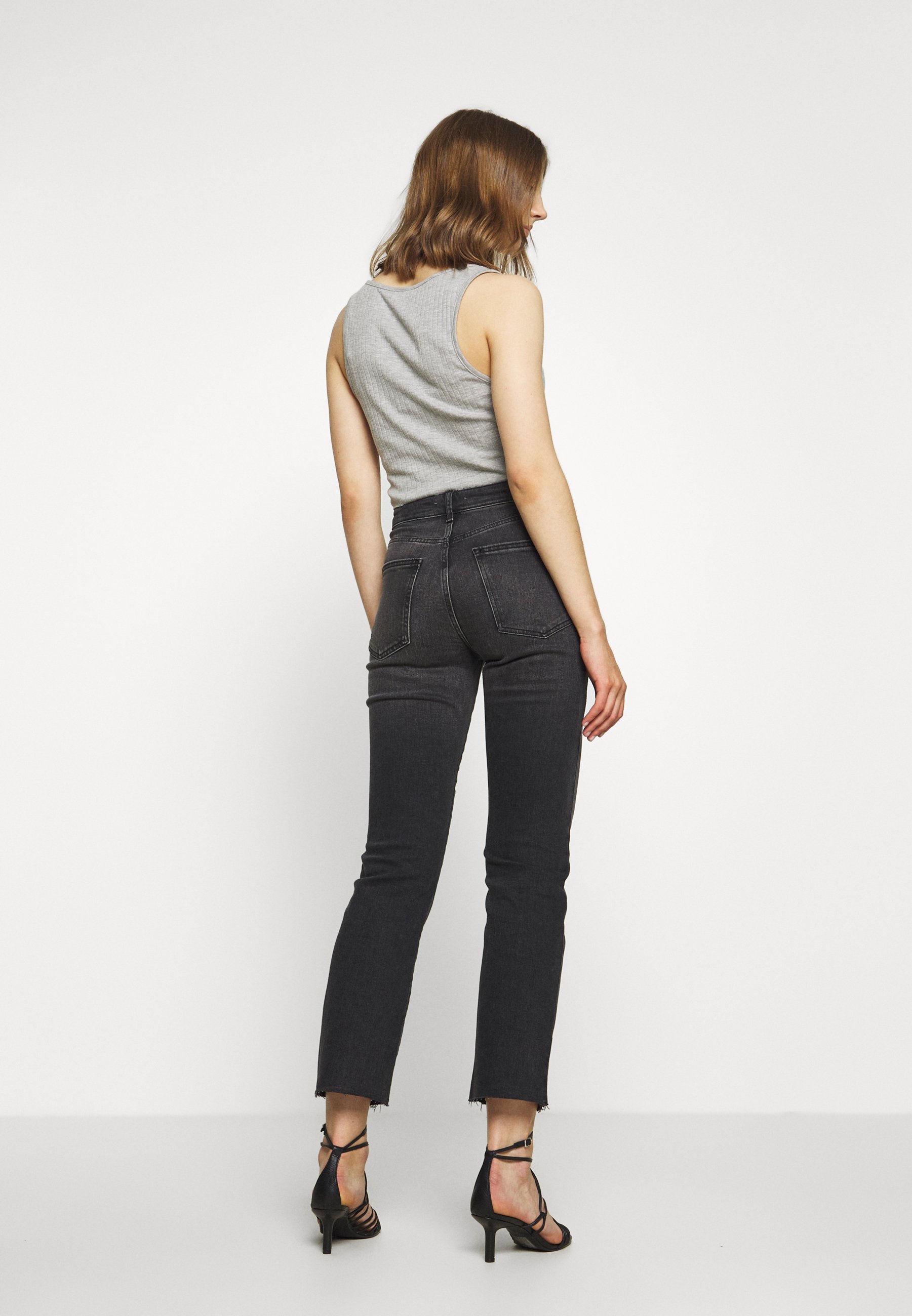 Gina Tricot YLVA KICKFLARE Flared jeans offblacksvart Gina Tricot YLVA KICKFLARE - Flared jeans - offblack