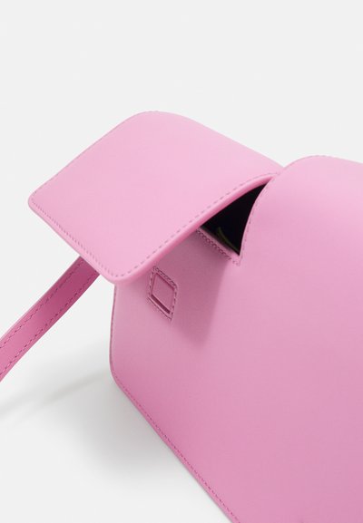 MSGM DOUBLE FLAP BAGUETTE SET - Torbica - pink
