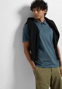 Selected Homme SLHFAVE ZIP - Polo majica - bering sea