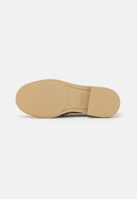 Guess Chaussons - brown