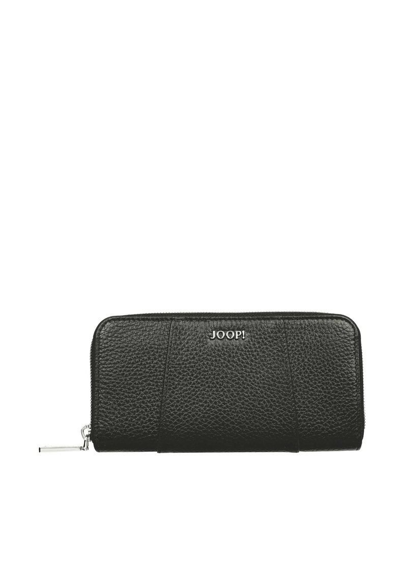 Cartera de cuero negro con una superficie texturizada, que presenta el logo "JOOP!" y un cierre de cremallera. Diseño rectangular simple con acentos de costura.