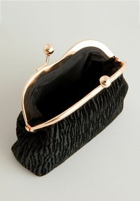 Next COIN - Clutches - black