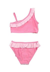 Bikini deux pièces rose avec un bord froncé en haut et en bas. Le haut a une bretelle et une texture lisse.