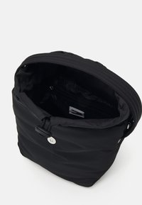 Tommy Jeans STARTDUST BUCKET BAG - Kabelka - black