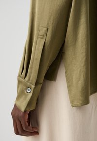 DRYKORN CLOELIA - Camicia - green