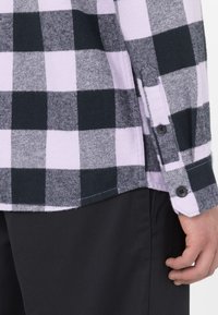 Dickies SACRAMENTO - Camisa - purple rose