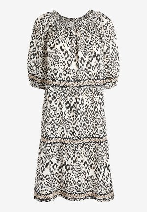 Leopardprint jurk met pofmouwen, een geraffineerde halslijn en een gelaagde rok met zwarte en beige accenten. Gemaakt van lichtgewicht stof.