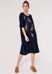 Apricot NECKLACE PRINT - Vestido informal - navy