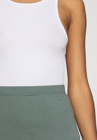 Even&Odd 2 PACK - Saia lápis - black/green