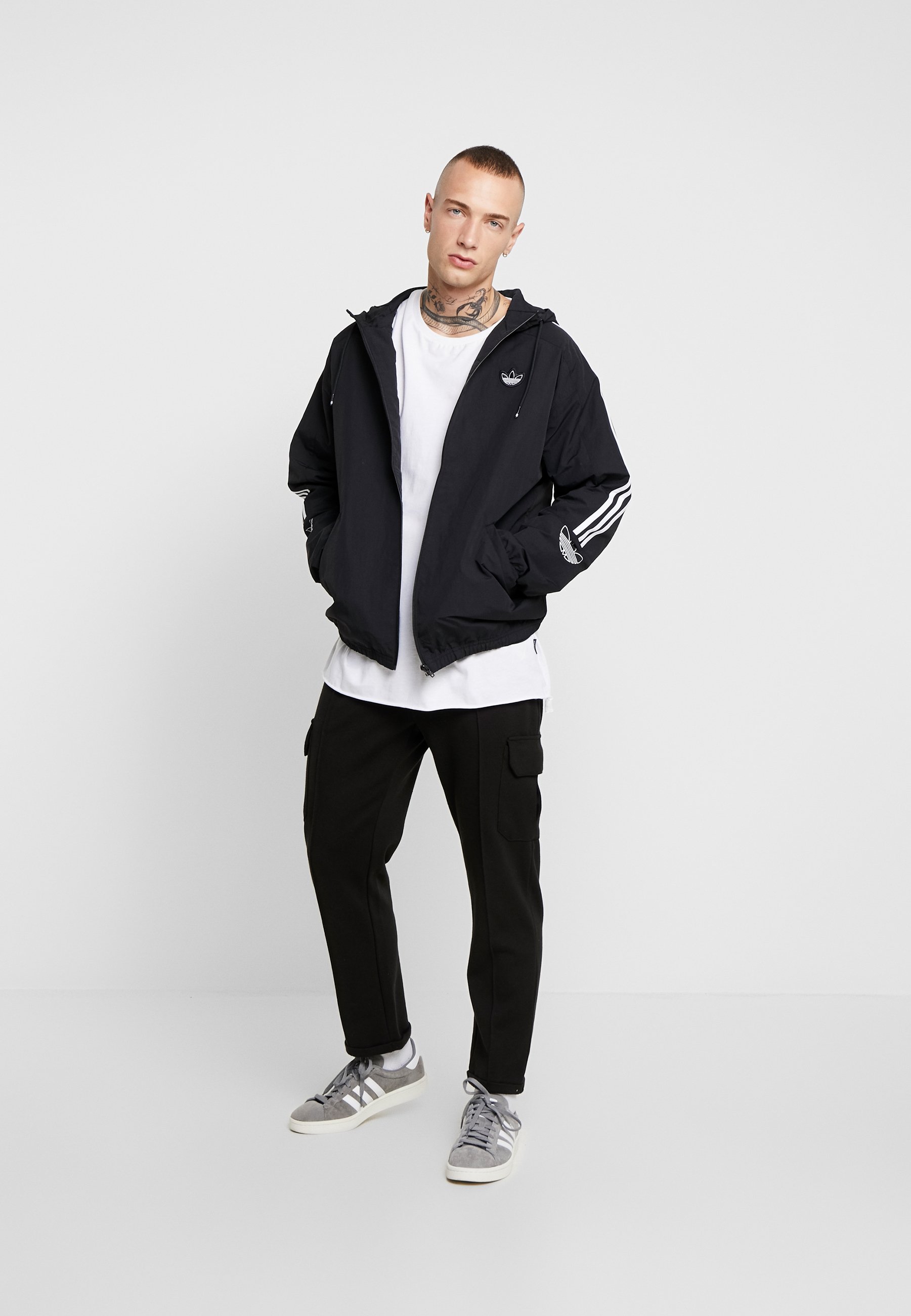 adidas Originals OUTLINE WINDBREAKER JACKET Leichte Jacke adidas Originals OUTLINE WINDBREAKER JACKET Leichte Jacke