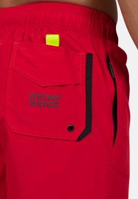 Wrong Friends FAST LIFE - Shorts da mare - rood