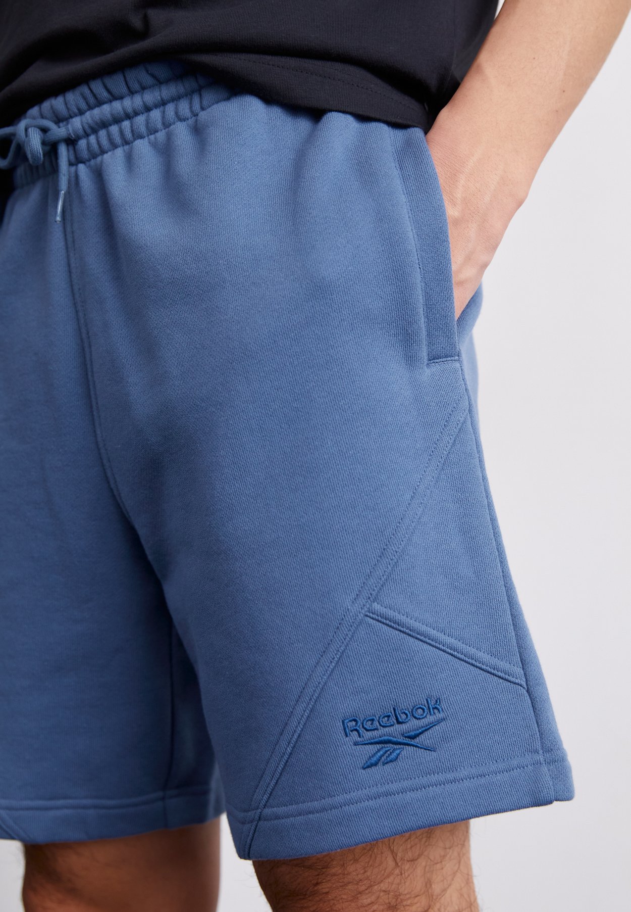 ICON SHORT