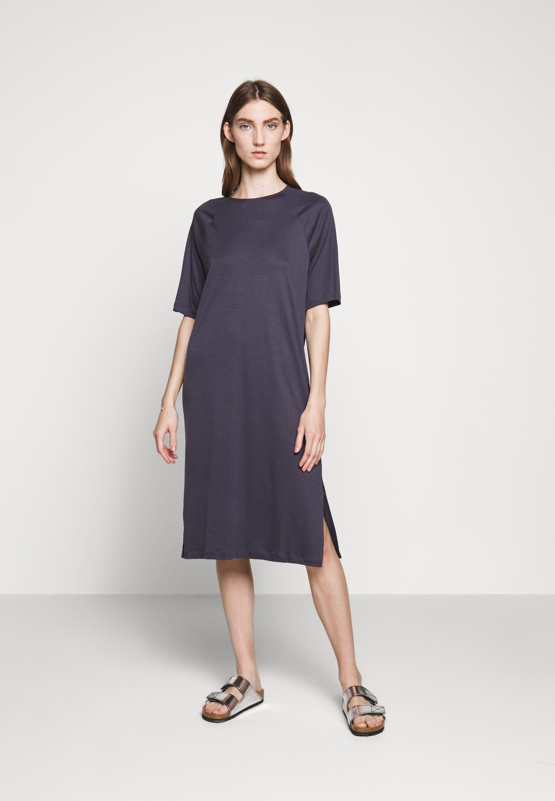 Filippa K MIRA DRESS Jerseykjole ink blue Zalando.no Filippa K MIRA DRESS - Jerseykjole - ink blue