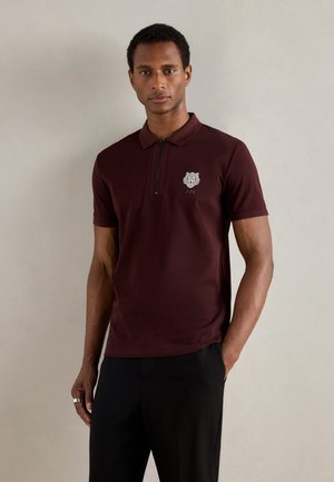 Antony Morato SLIM FIT WITH RUBBER INJECTION PRINT PATCH EFFECT - Polo shirt - dark cherry
