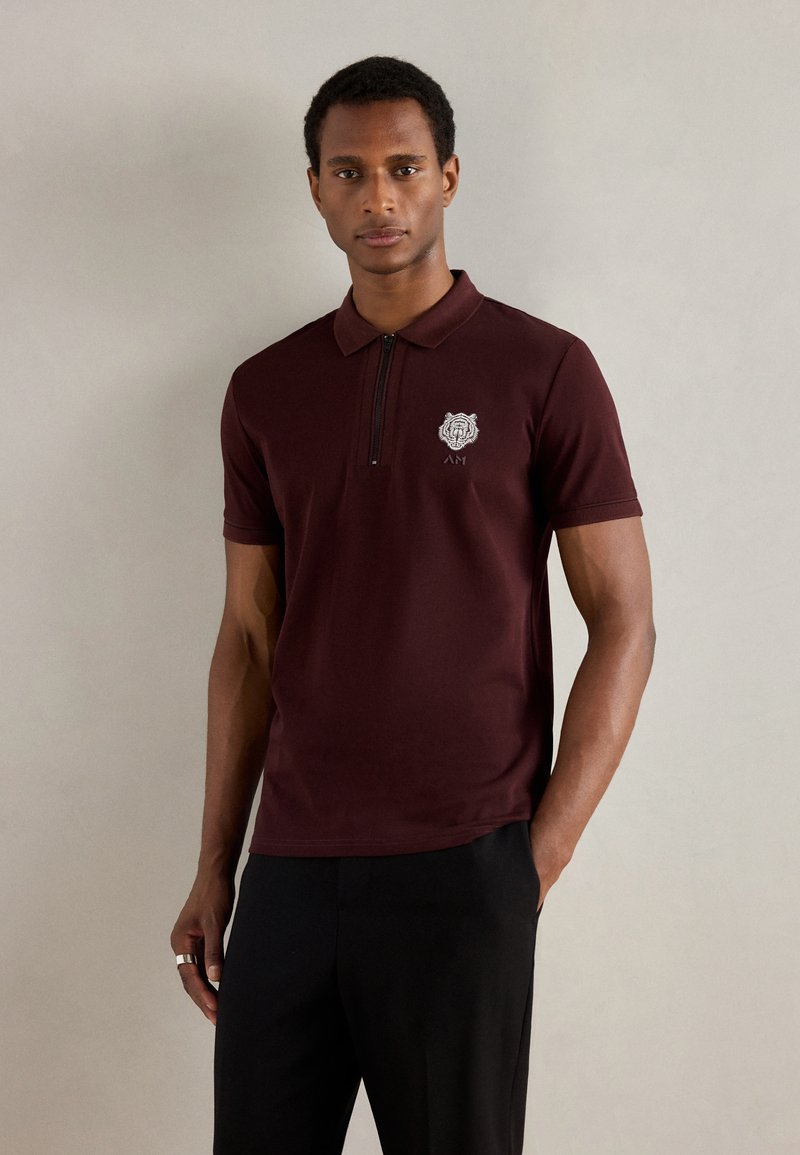 Antony Morato SLIM FIT WITH RUBBER INJECTION PRINT PATCH EFFECT - Poloshirts - dark cherry