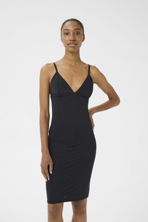 Robe noire moulante avec des bretelles fines, dotée d'un décolleté en V et d'une coupe épurée, fabriquée à partir d'un tissu lisse et élastique.
