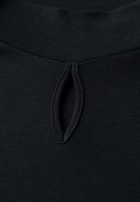 Street One MIT DEZENTEM CUT-OUT - Triko s potiskem - schwarz