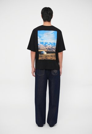 TEE - Print T-shirt - black