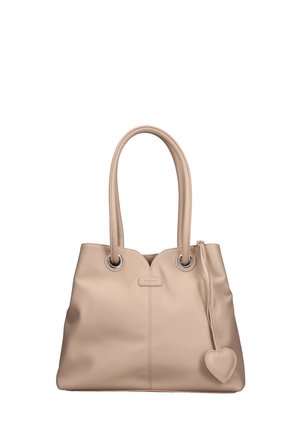 Sac à main en cuir beige avec deux longues poignées, œillets argentés, couture verticale au centre, et un porte-clés en forme de cœur suspendu sur le côté droit.