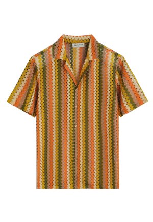 Chemise à manches courtes avec boutons, rayures verticales en zigzag orange, jaune, verte, beige et rose, col de style camp.
