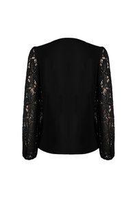 Haut noir avec un corsage structuré et de longues manches en dentelle transparente arborant des motifs floraux. Texture lisse avec une silhouette ajustée.