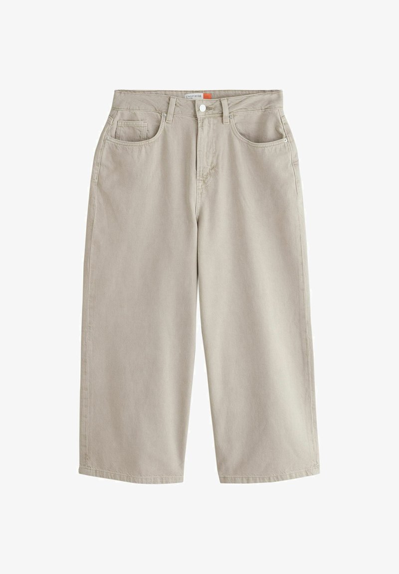 Pantalon beige à jambes larges et courtes avec bouton avant, fermeture éclair, passants de ceinture et cinq poches, présenté à plat sur fond blanc.