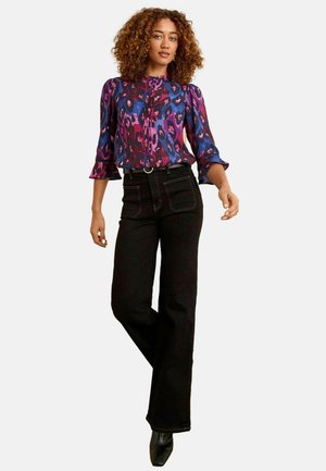 REGULAR FIT - SCALLOP PINTUCK FLUTE SLEEVE - Blouse - purple animal
