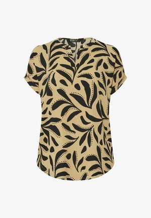 Blouse beige à manches courtes avec des motifs de feuilles abstraits noirs, encolure ronde avec une petite découpe en V et poignets retournés.