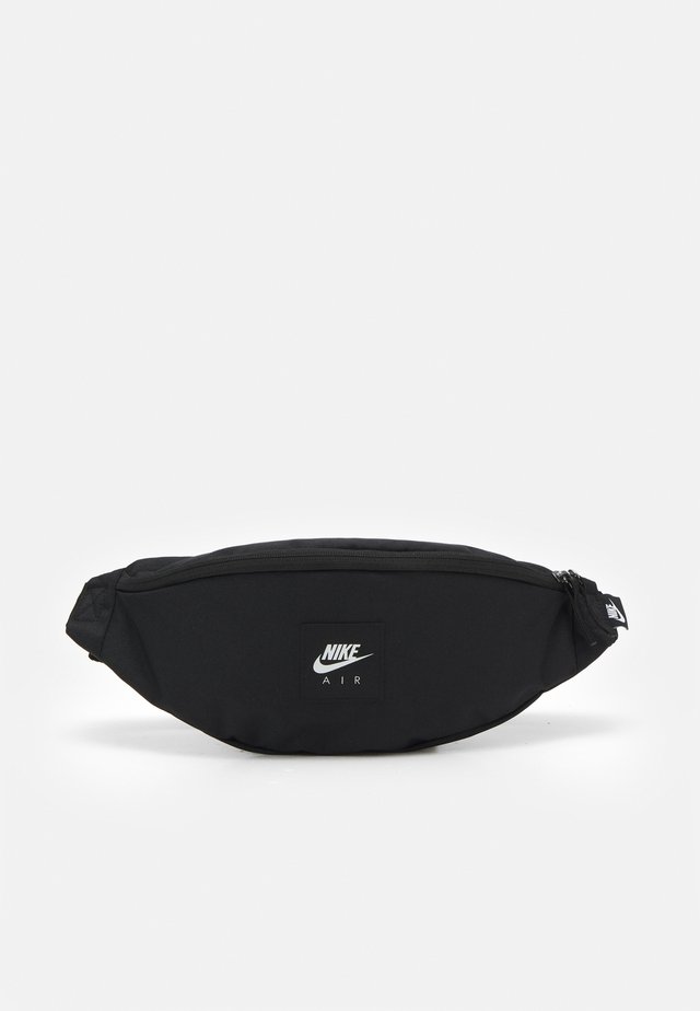 AIR HERITAGE UNISEX - Heuptas - black/black/white